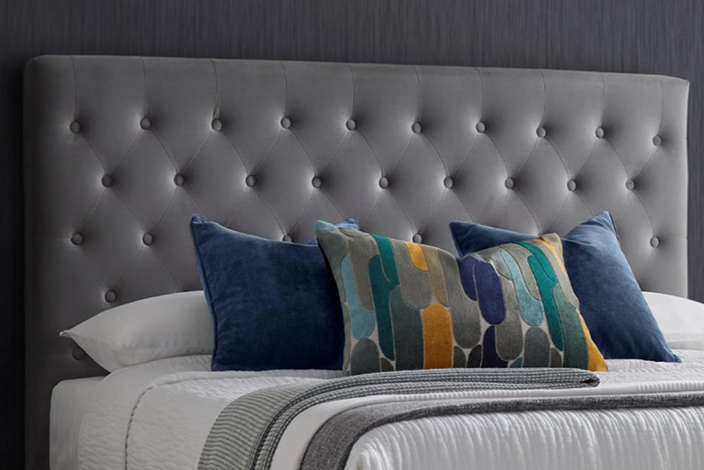 Beautiful Headboard Design With Button Detailing